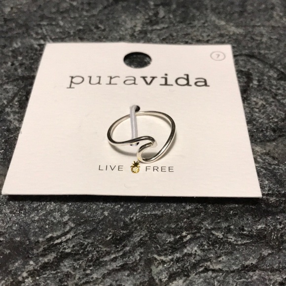 Pura Vida Jewelry - NWT 925 Sterling Silver Wave Ring, 7